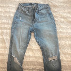Hollister High-Rise Super Skinny soft stretch jeans